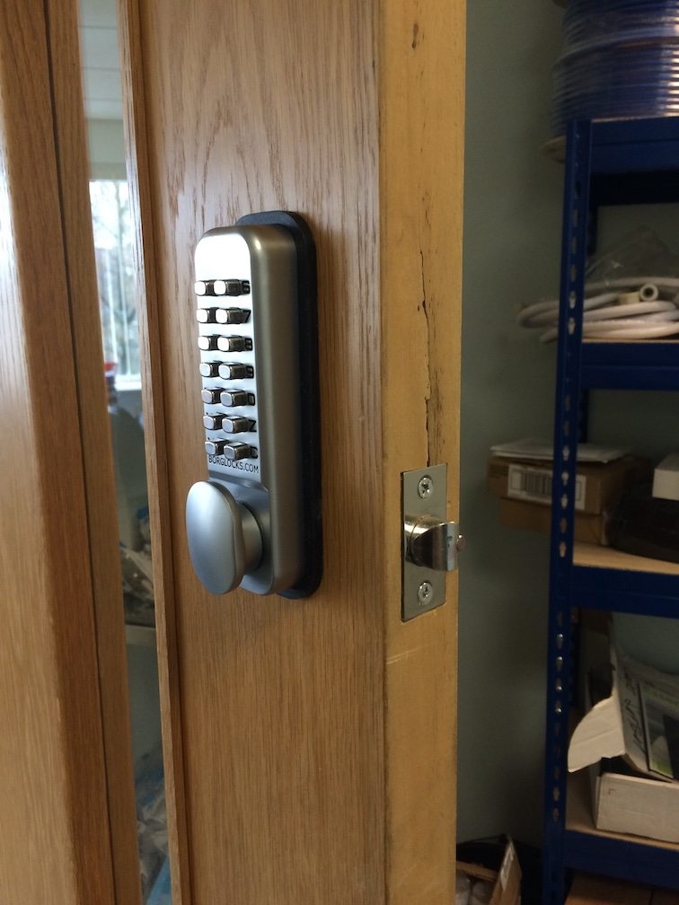 Pik Mik Mobile Locksmith in tamworth – Gain entry to keypad locked storeroom